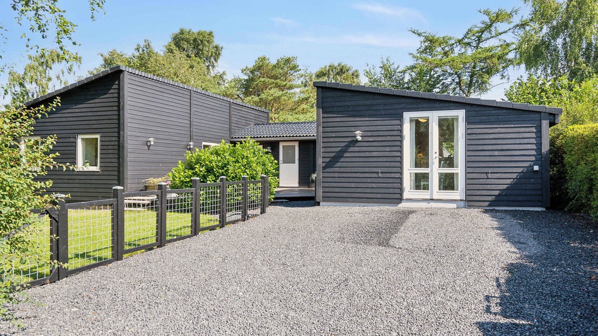 Store Kongsmark House | Lovely summer house close to Stillinge Beach.