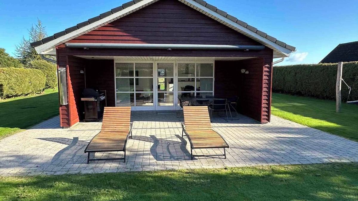 Tørresø House | Lovely summer house with sea view