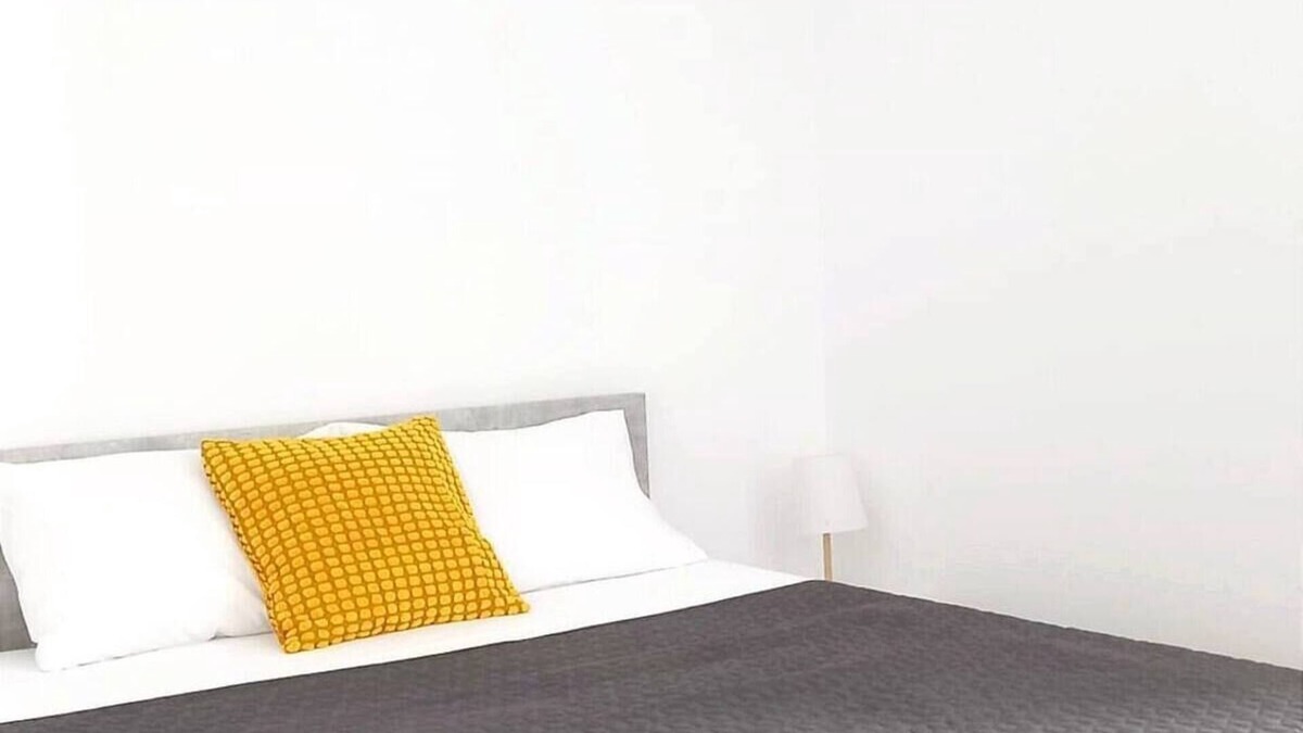 Sector 3 Apartment | Lovely Sunsetnn