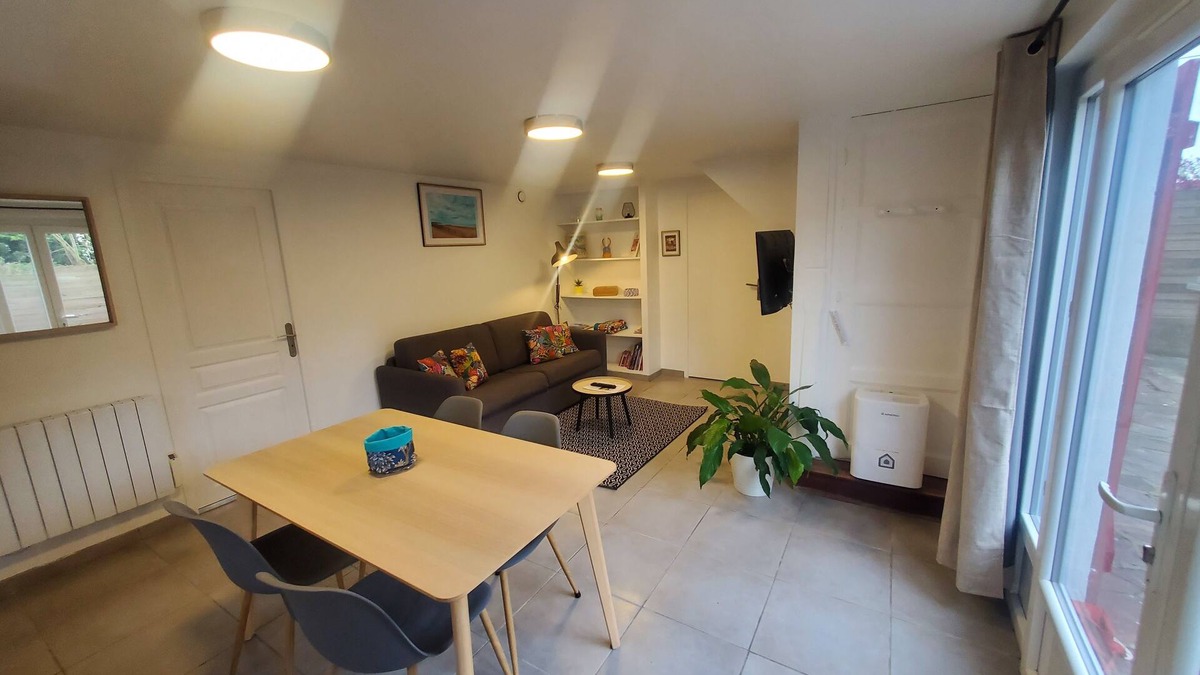 Bayonne Apartment | Lovely T2 with large private terrace