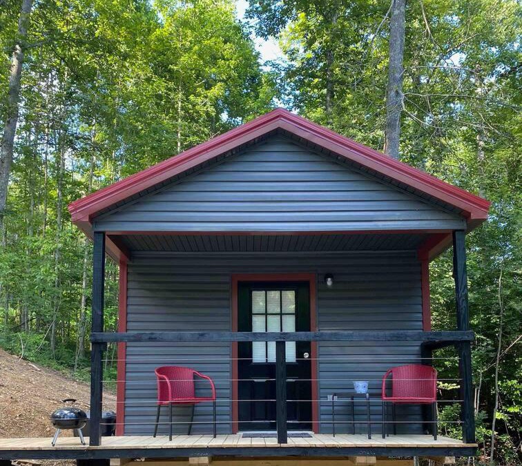 Primrose House | Lovely Tiny Cabin in the Heart of Red River Gorge!