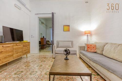 Senglea Apartment | Lovely traditional 4BR Townhouse in charming Isla by 360 Estates