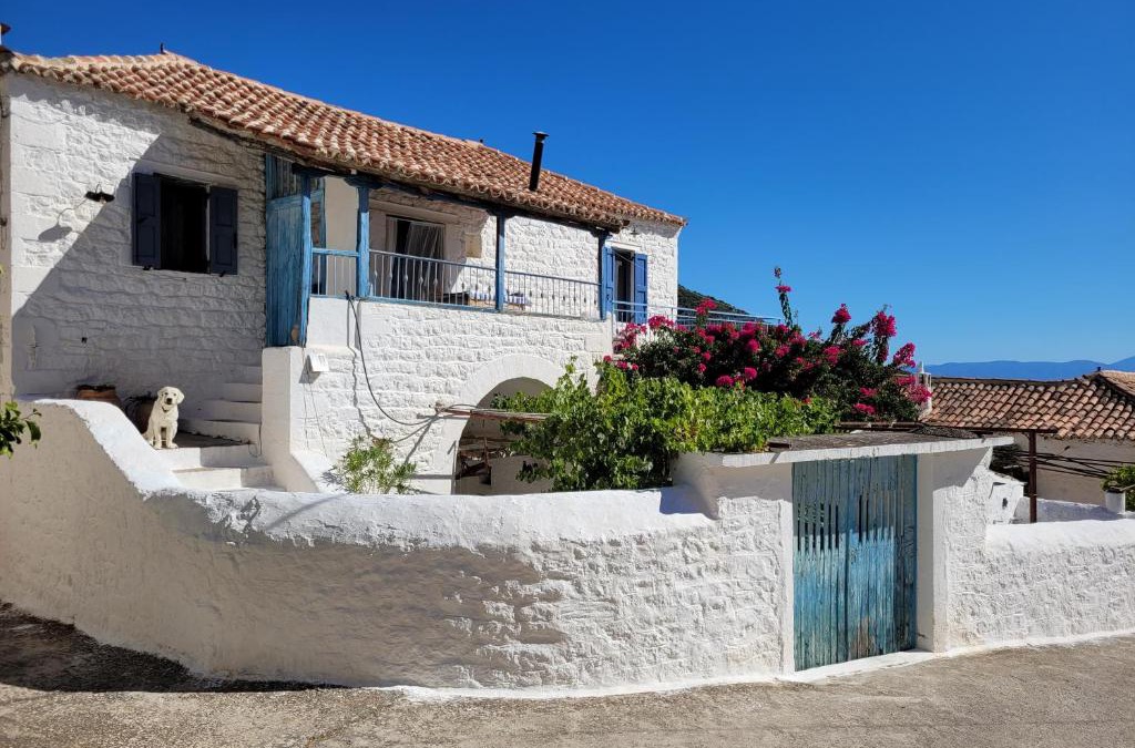 Livadi House | Lovely traditionnal house with sea view