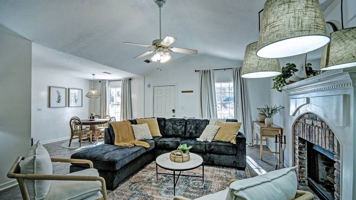Flowood House | Lovely Two Bedroom Getaway Near the Reservoir