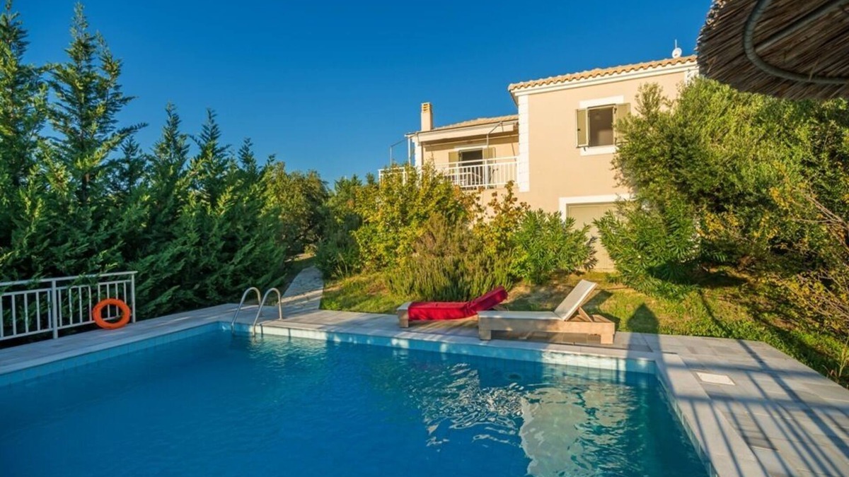 Gialova House | Lovely two bedroom house with private pool and great views