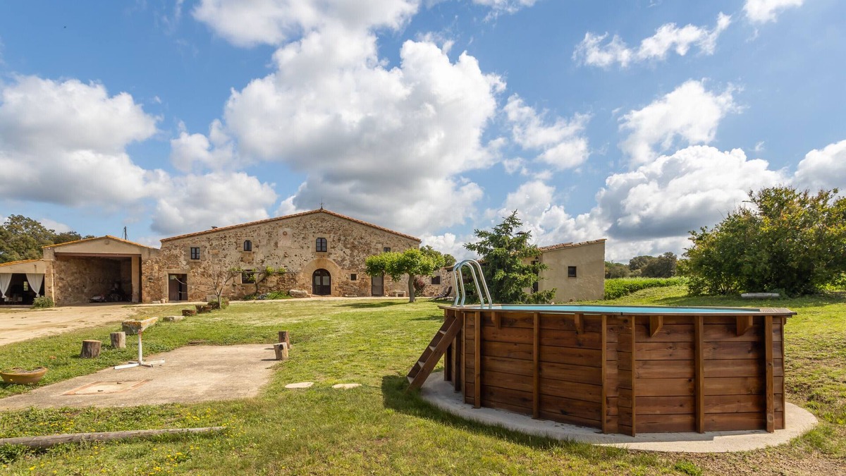 Cassa de la Selva Villa | Lovely vacation home Pahissa can abres