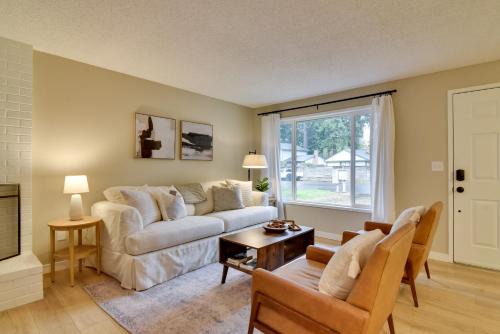 Evergreen House | Lovely Vancouver Retreat with Home Gym!