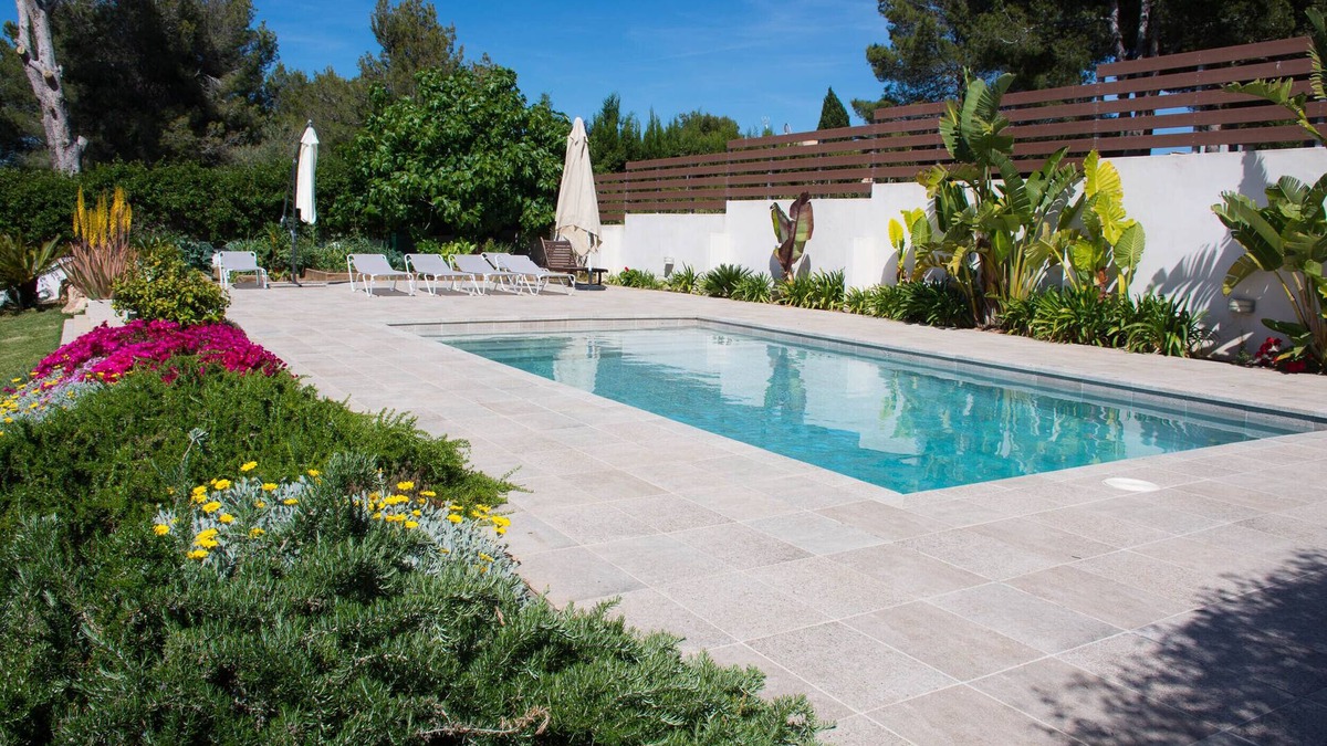 Santa Ponsa Ski Chalet | Lovely Villa In Mallorca, Santa Ponsa. Bright and sun lit all day.