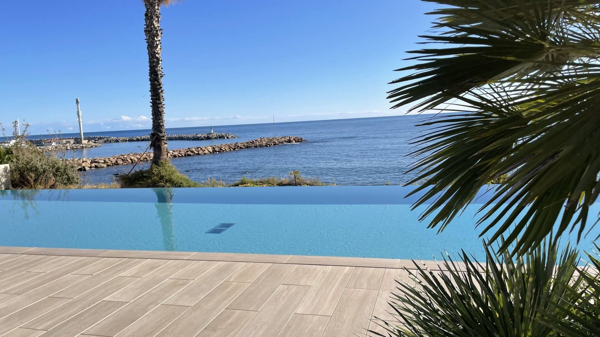Solenzara Apartment | Lovely waterfront apartment! nBrand new apartment to rent !