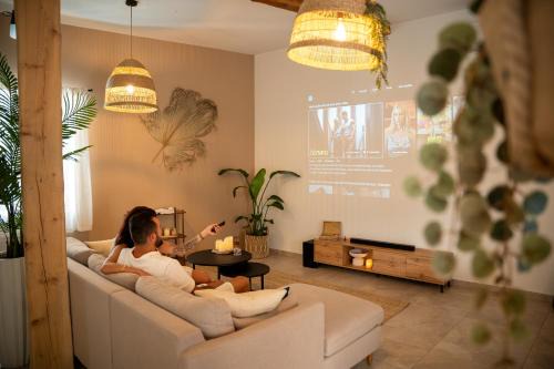 Pamiers Villa | Loveroom La Villa Lova avec spa privé et pièce secrète