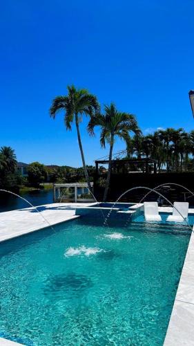 Tamiami Apartment | Lovers Cove