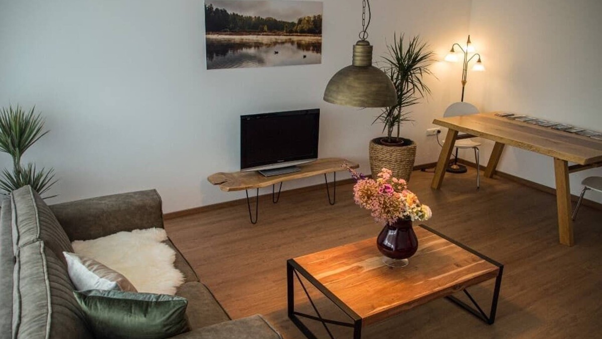Wackersdorf Apartment | Lovingly furnished vacation apartment with 3 bedrooms