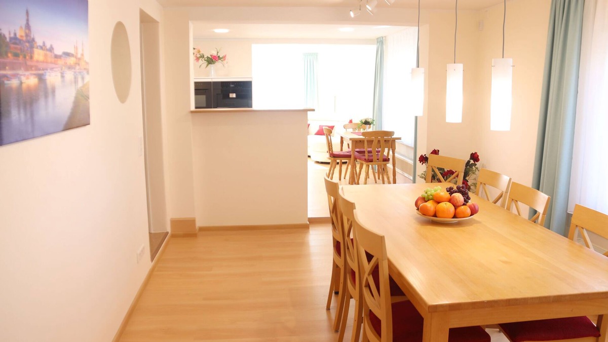 Kaditz House | Lovingly renovated house with large garden in Dresden
