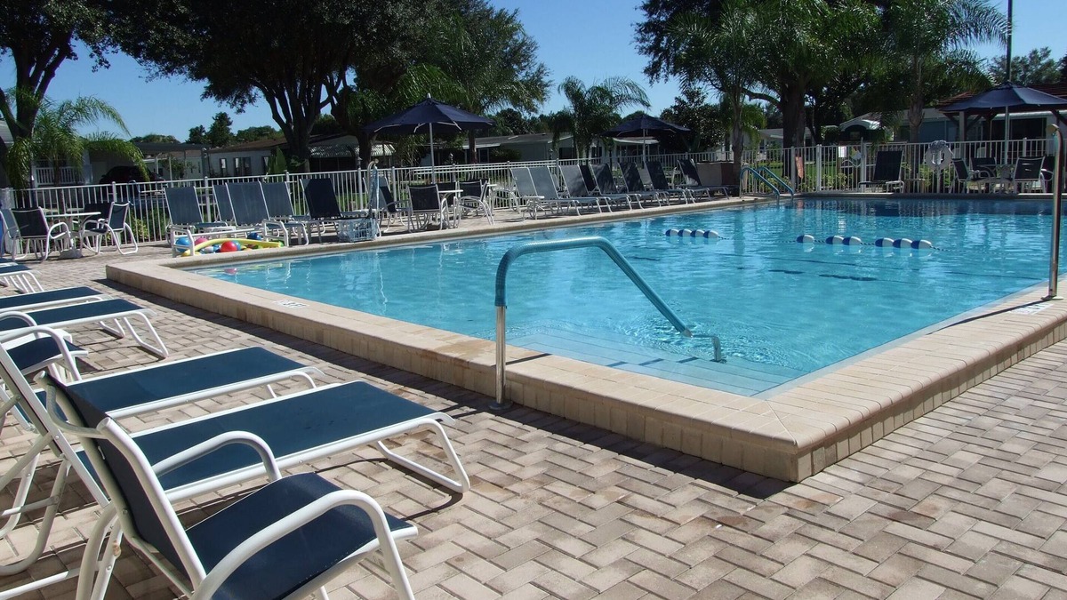 Auburndale House | Low Cost Vacation/Holiday Home Near Golf Courses, Disney Orlando and Tampa