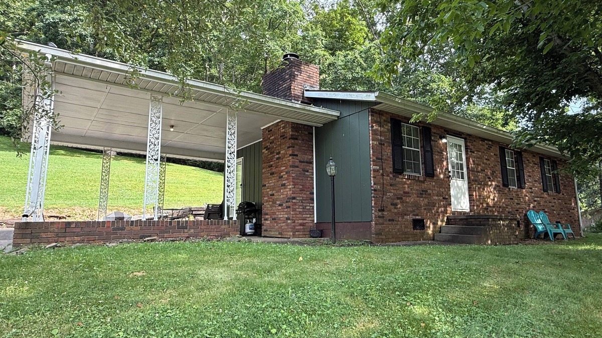 Shoals House | Low Key Living Hideaway