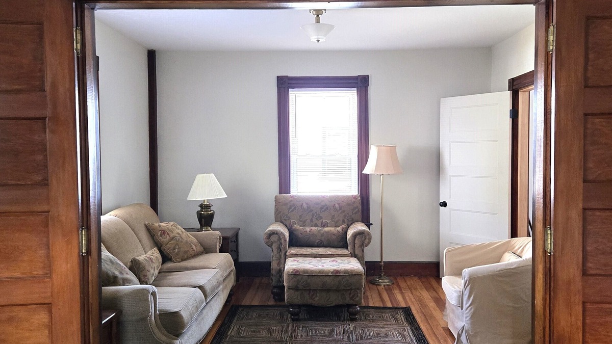 Northampton House | Low-scent, historic, well-located, downtown house