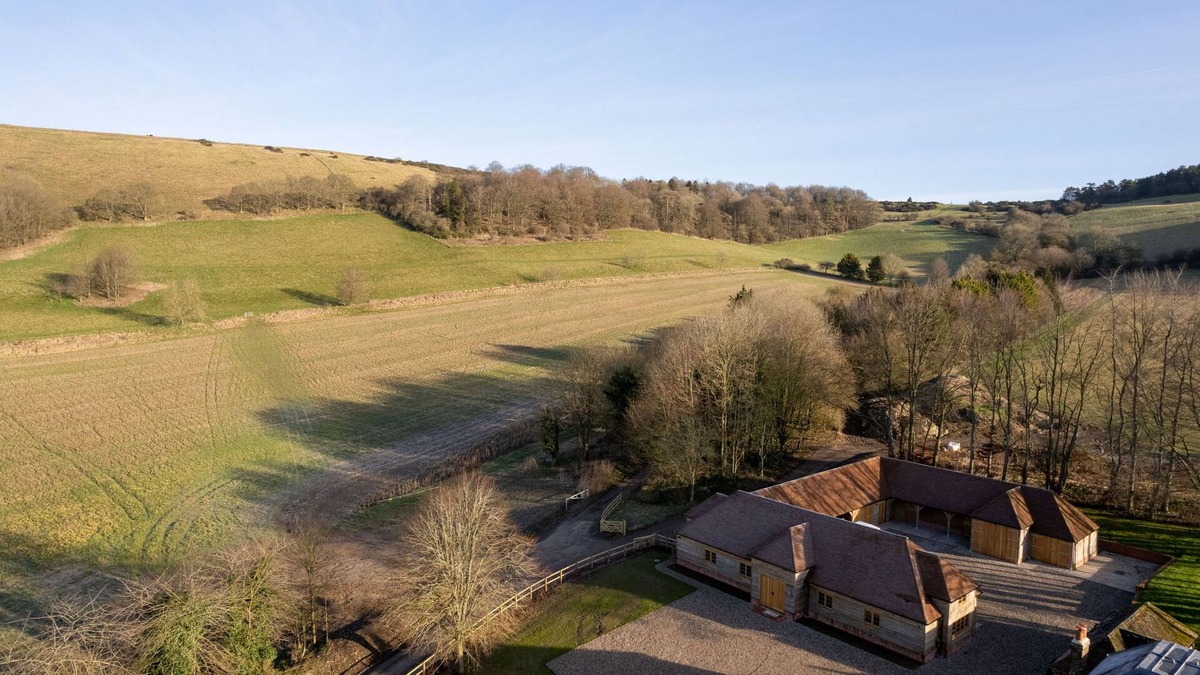 Combe Cottage | Lower Farm Barn - previously a shooting lodge, sleeping two guests