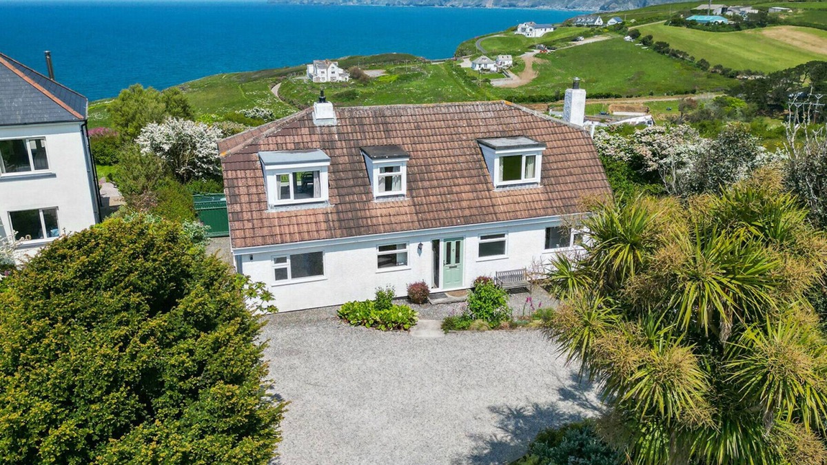 Port Isaac Cottage | Lower Garrick, Port Isaac, sea views over the Bay
