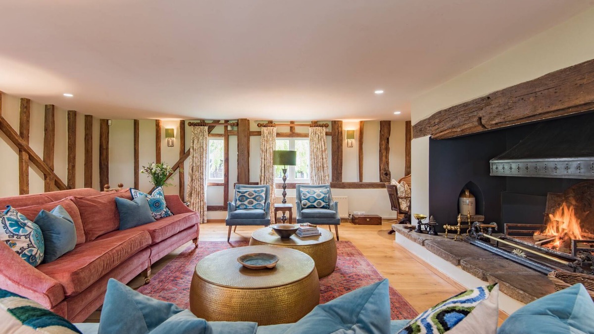 Cranbrook House | Lower Standen Farm by Bloom stays that sleeps 24 guests in 9 bedrooms