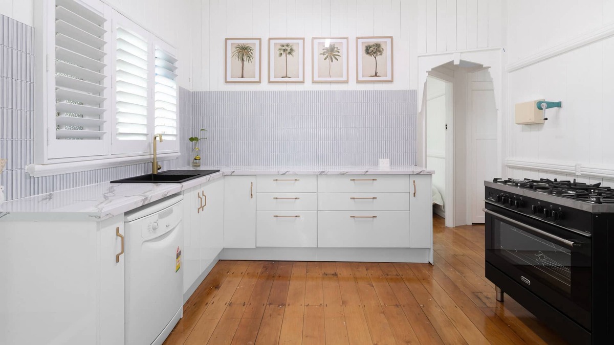 West Mackay House | Lowset 5 Bedroom Home With Office and two Living Spaces
