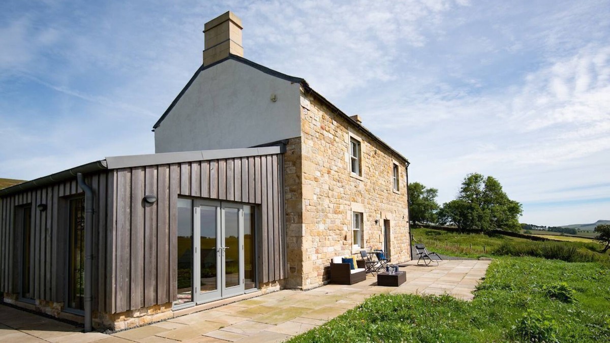 Brampton Cottage | LOWTOWN COTTAGE - an eclectic rural cottage set in the Northumbrian countryside
