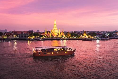 Samre Boat Rental | Loy Pela Voyages