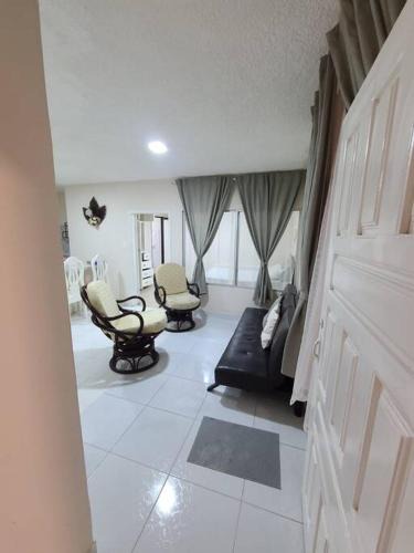 Ibarra Apartment | LoyRiver Suits llll