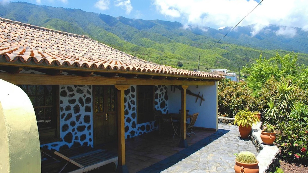 Brena Alta Cottage | LP1020 Holiday cottage in Breña Alta