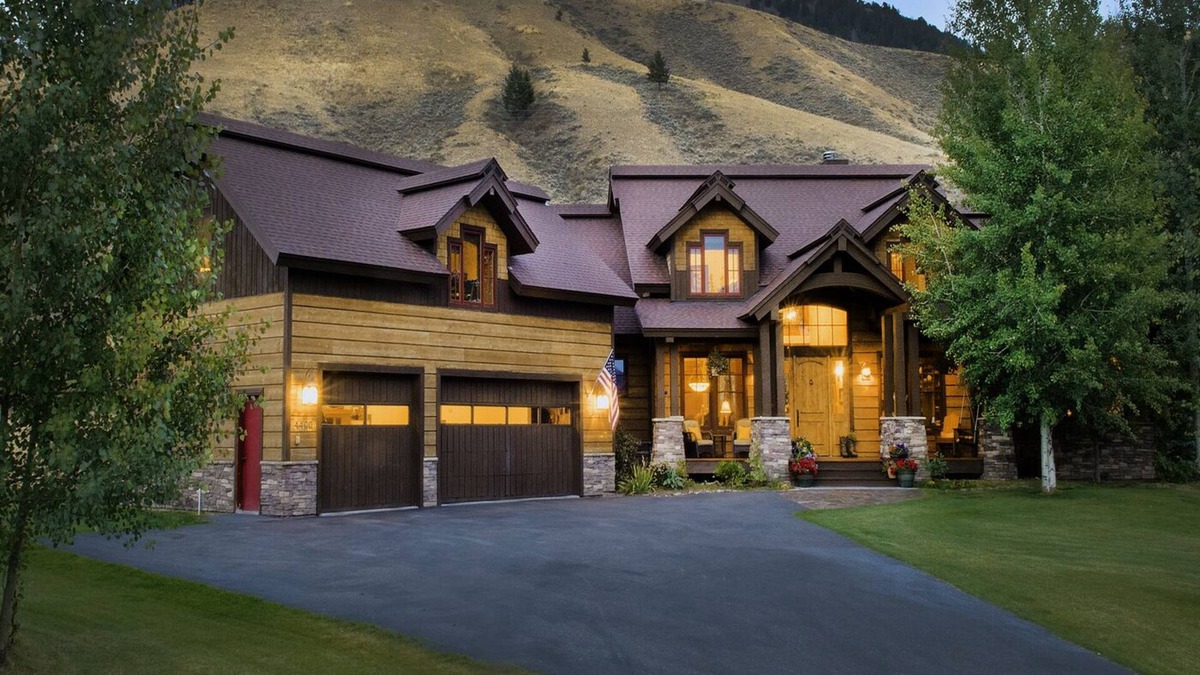 Jackson House | LPJH | Horsethief Hideaway | Rustic Charm Meets Modern Luxury