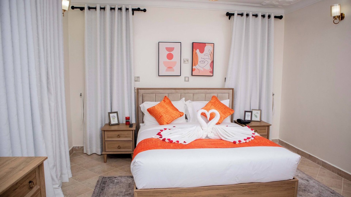 Eldoret Villa | Lux Suites Blueberry Carlino Villa Eldoret