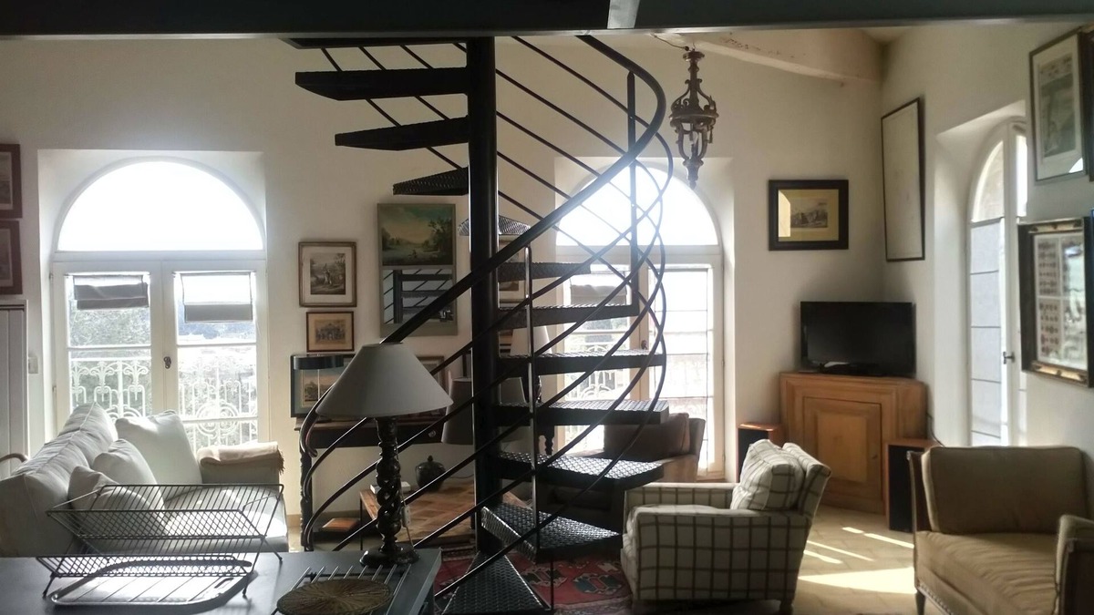 Chateauneuf-de-Gadagne Apartment | Luberon, Avignon, Isle sur la Sorgue