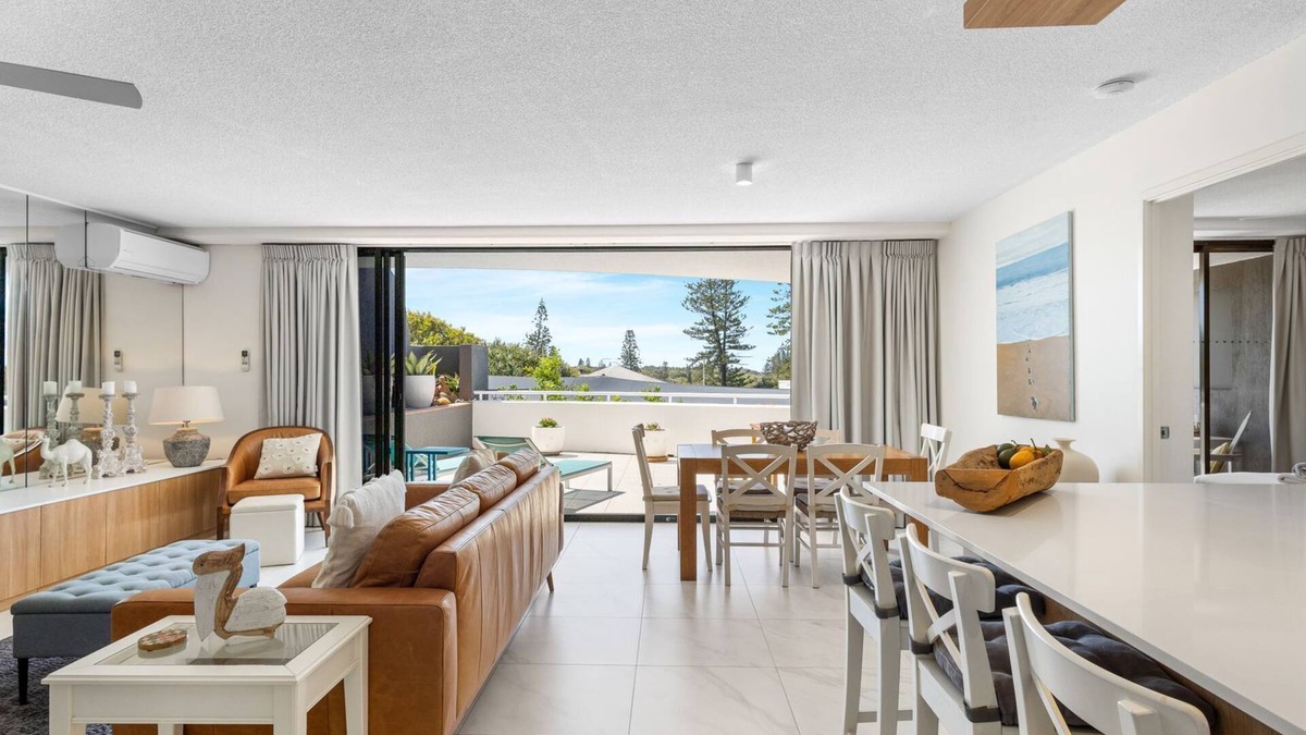 Coolum Beach Apartment | Lucaya - 2/6 Frank Street
