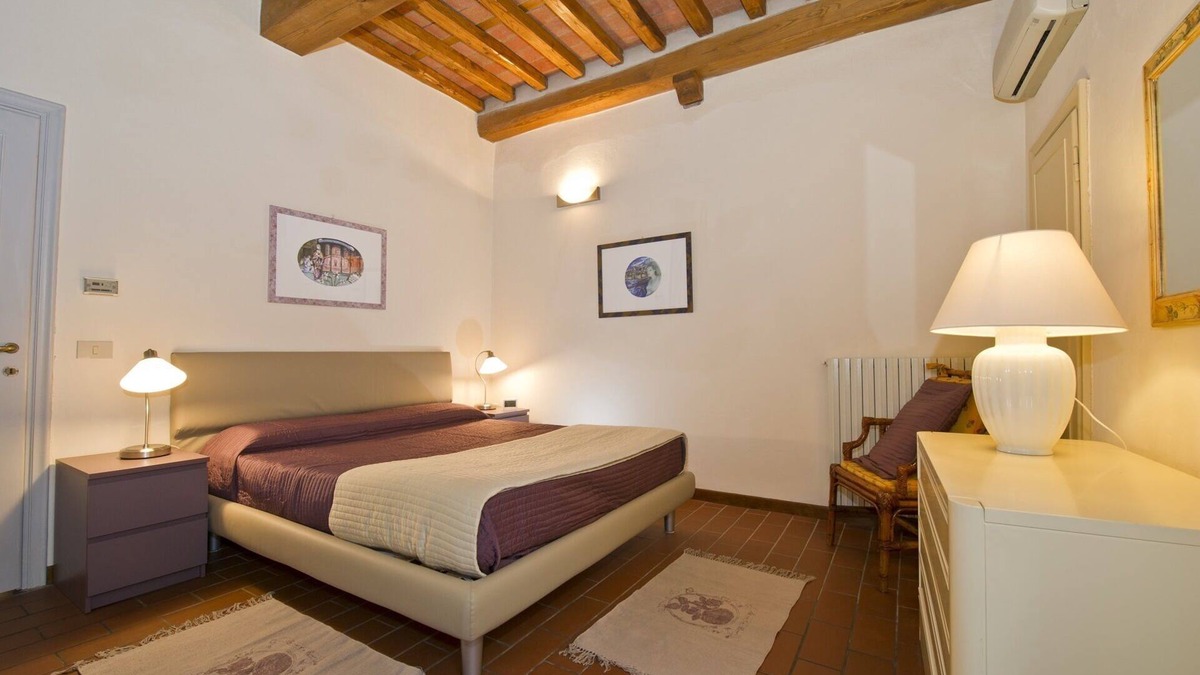 Lucca Historical Center Apartment | Lucca Holiday Rental Apartment in the historical medieval old town