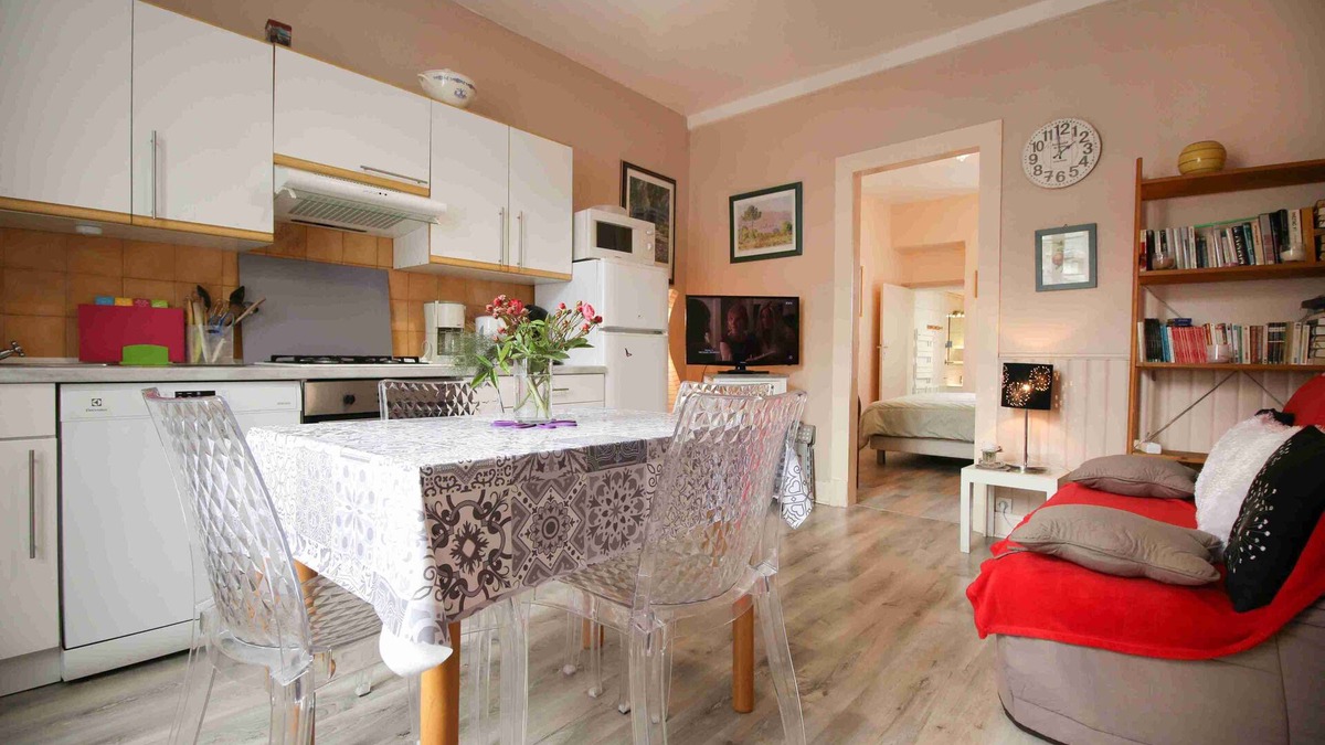 Bagneres-de-Luchon Apartment | Luchon Apartment T2 Downtown Garden Wifi # 1