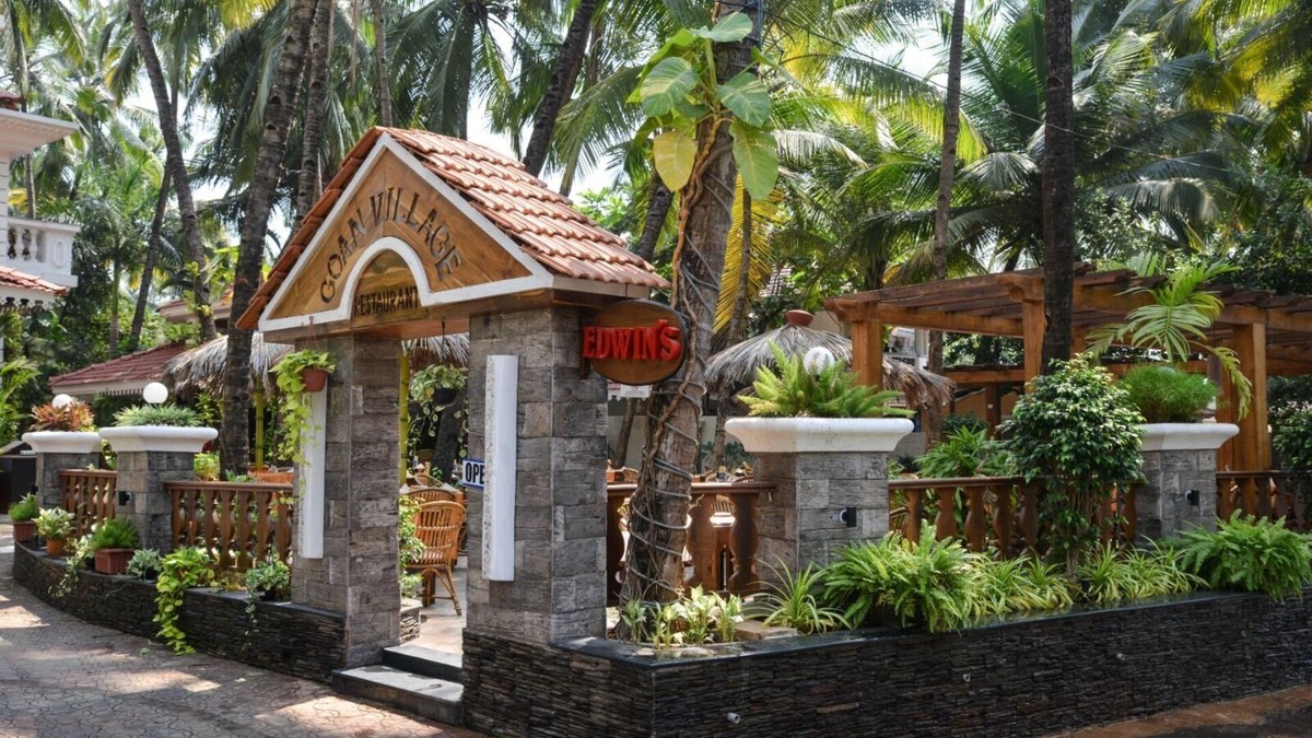 Cavelossim Hotel | Lucianas Beach Resort