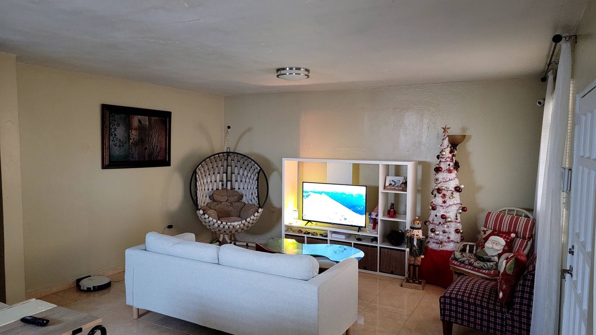 Canovanillas House | Lucy's Guest House.