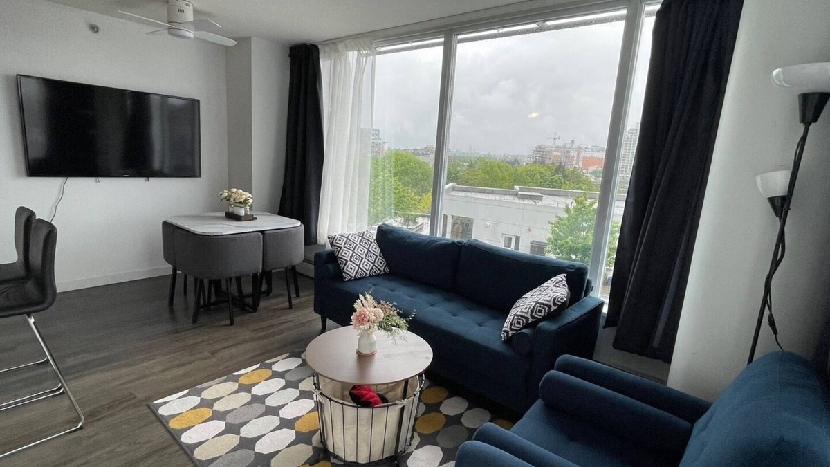Chinatown Condo | Lucy's house Downtown Vancouver