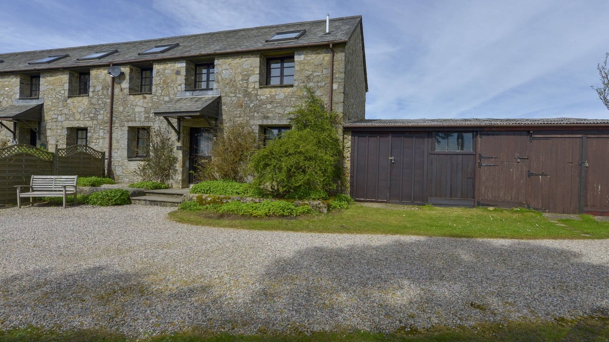 Newton Abbot Cottage | LUDGATE COTTAGE, family friendly, with a garden in Haytor Vale
