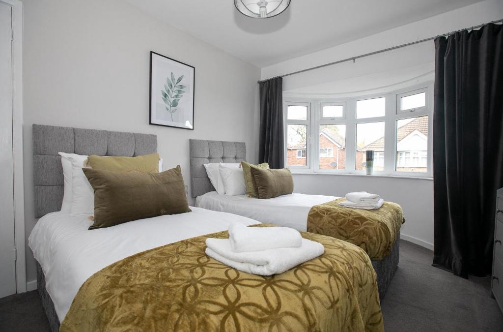 Melton Mowbray House | Ludlow Drive a 3 bed Contractor family Town house in melton Mowbray