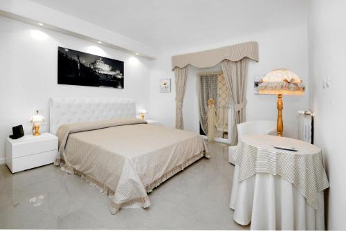 Sallustiano Apartment | Ludovisi Barberini Grand Apartment