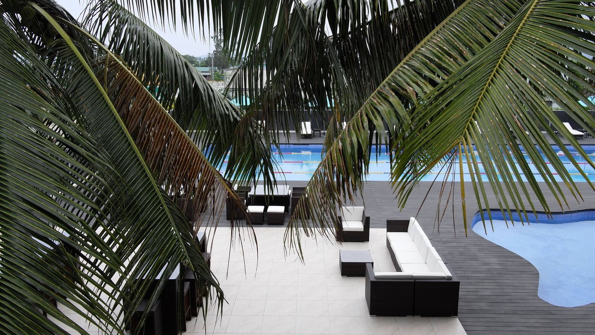 Luganville Hotel | Luganvilla Business Hotel and Restaurant