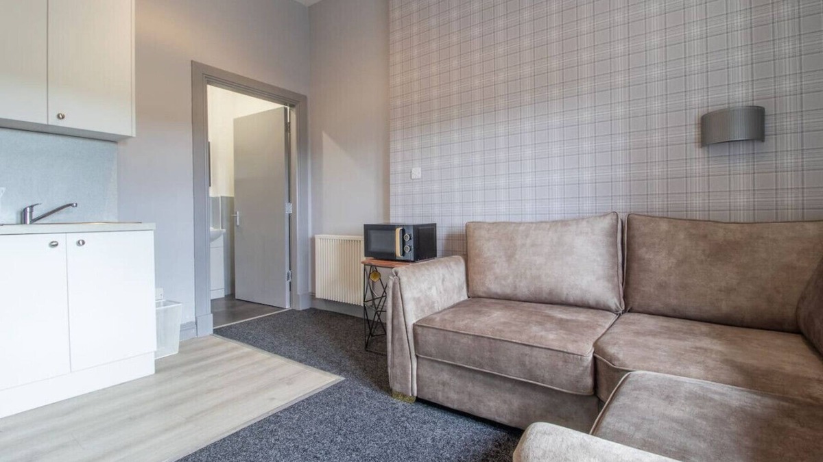 Kilmarnock Condo | Lugton Rooms - 2 bedroom suite