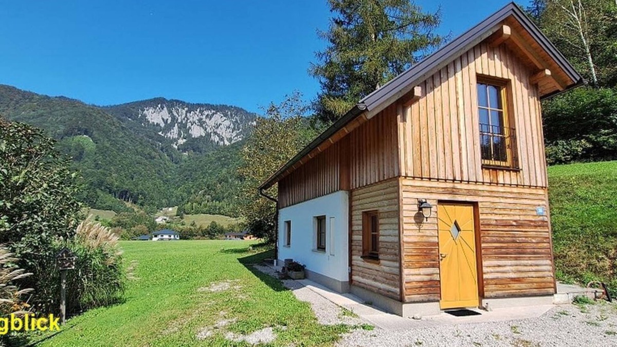 Molln House | Luis Haus - Holiday home, separate toilet and bath/shower, 1 Sc
