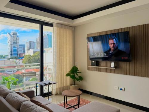 Santa Cruz Apartment | Lujo, confort y ubicación ideal en Equipetrol