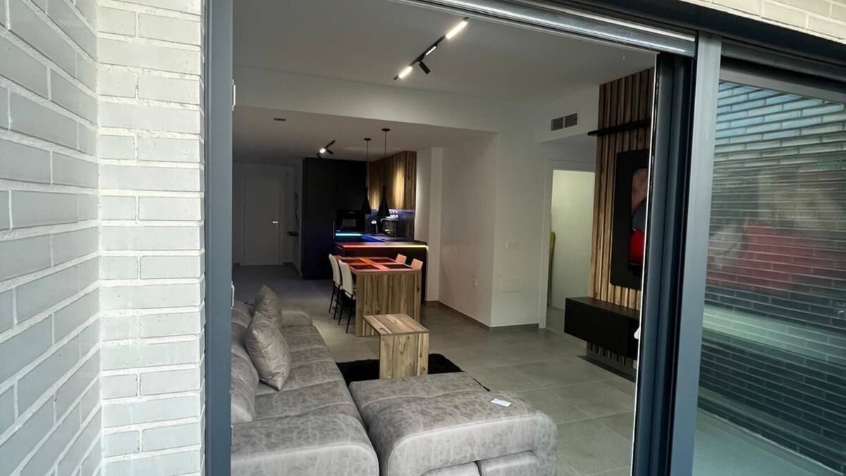 Adra Apartment | Lujo en el centro con parking privado 2