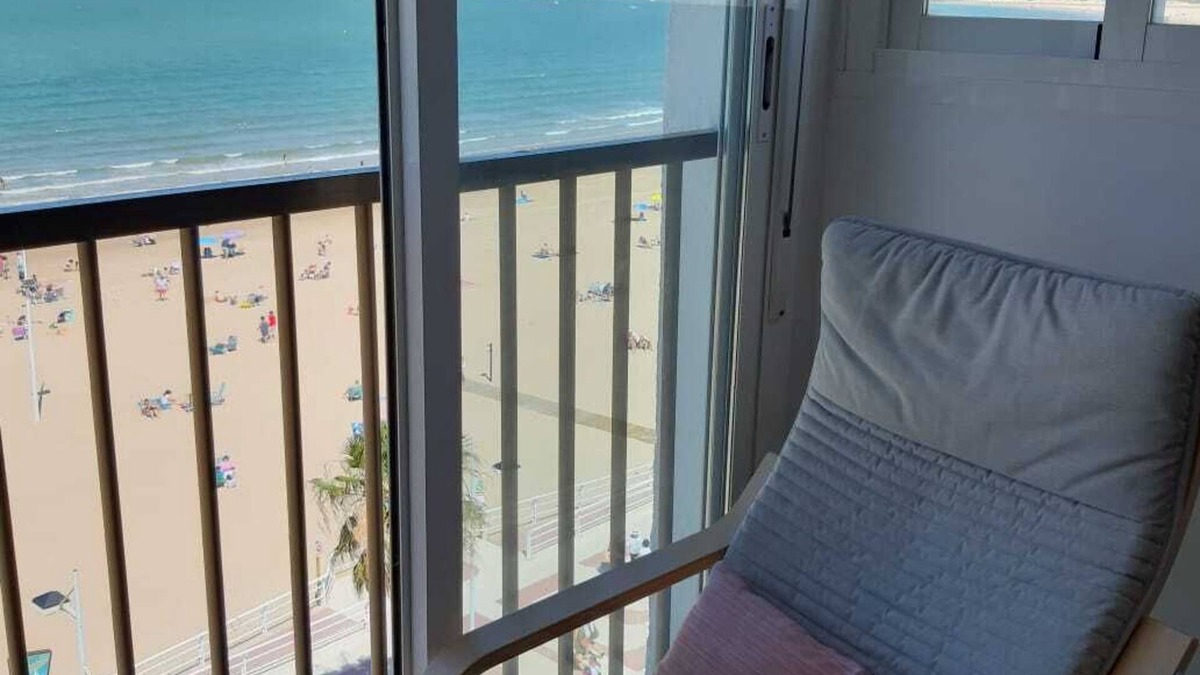 Valdelagrana Apartment | Lujoso Apartamentos Frente al Mar, Cádiz. Preciosas Vistas a un Paso de la Playa