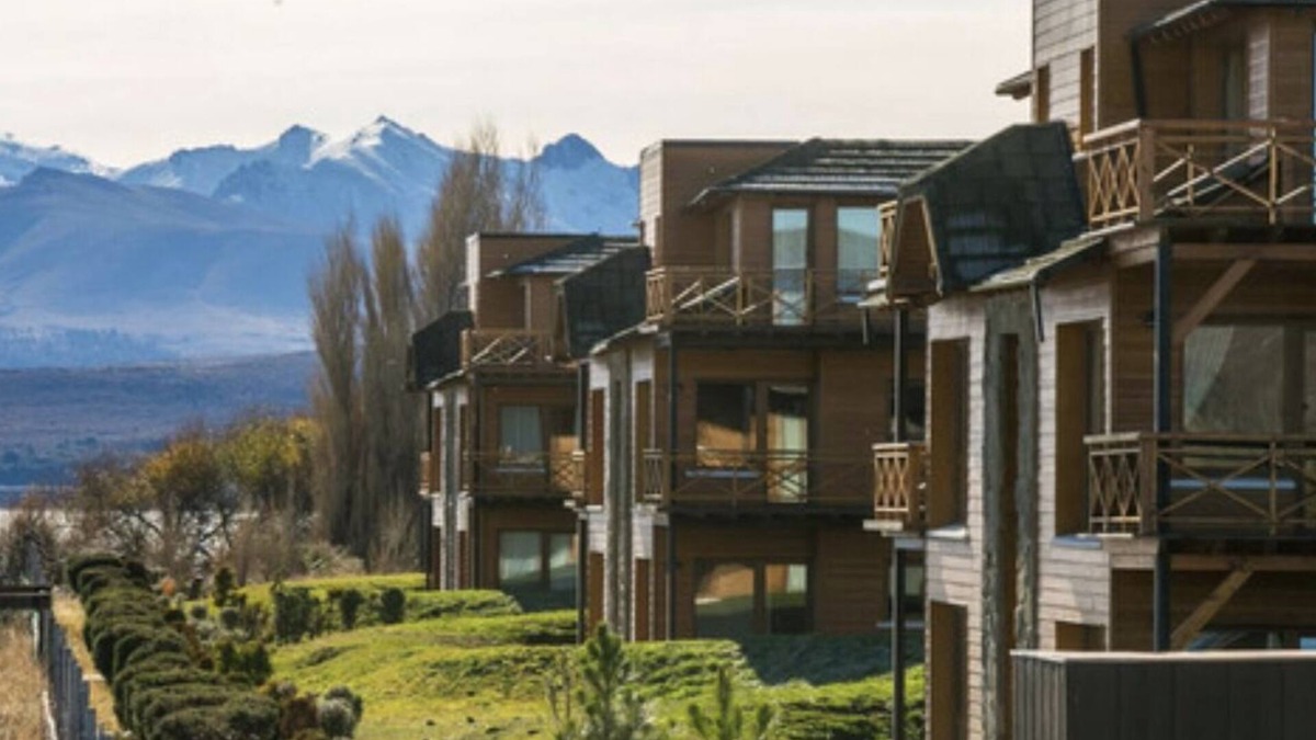 Dina Huapi Apartment | Lujoso Departamento con Costa del Lago Nahuel Huapi con Seguridad Privada -5 PAX