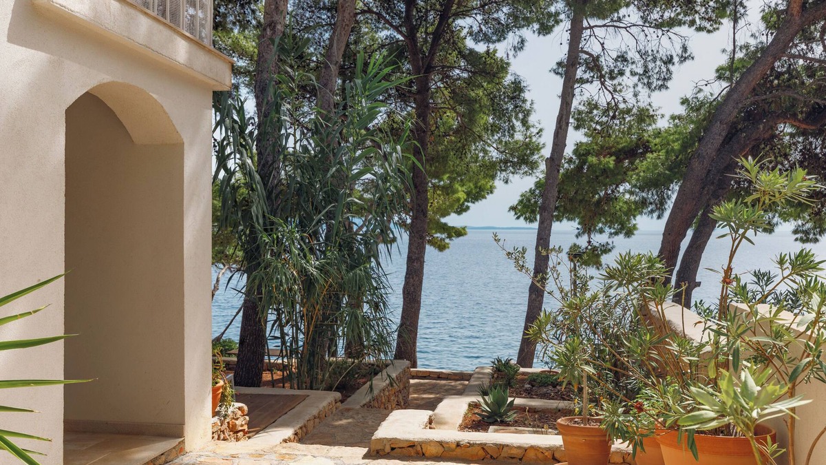 Ivan Dolac Villa | Luma Hvar ✶ Premium Beachfront House ✶