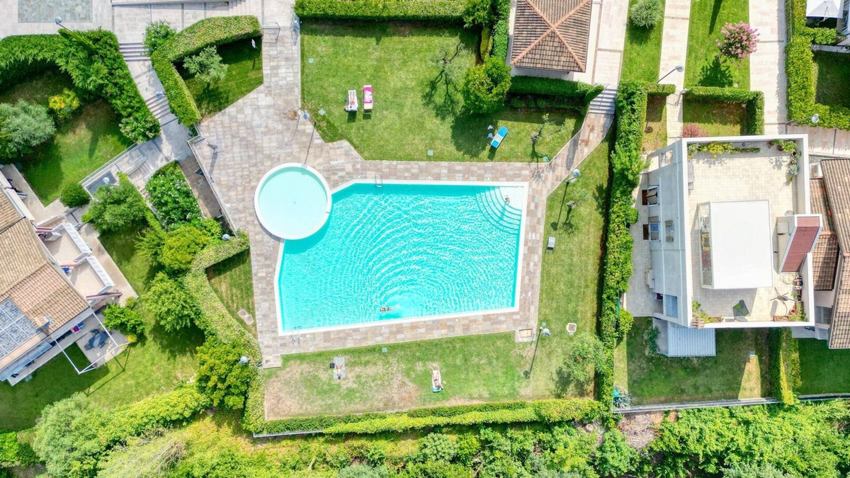 Cavalcaselle Apartment | Lumia House - Peschier Holiday