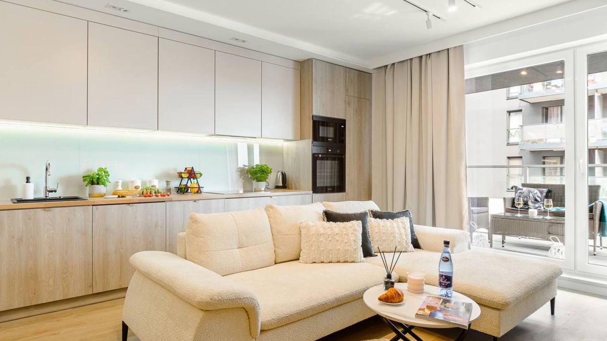 Baluty Apartment | Lumina glamour 3 bedroom apartment